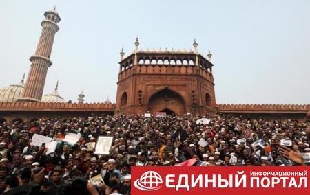 Протесты в Индии: число погибших выросло до 14 человек