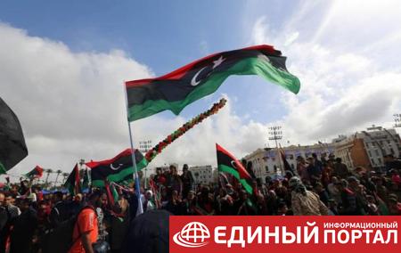Турция: За кризис в Ливии отвечает Франция