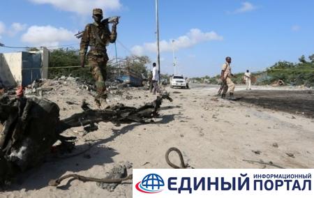 В Сомали авиаударом уничтожили базу террористов "Аш-Шабаб"