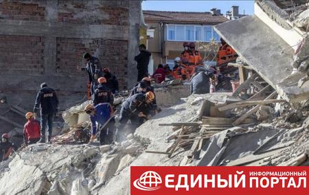 Землетрясения в Турции: число жертв достигло 29 человек