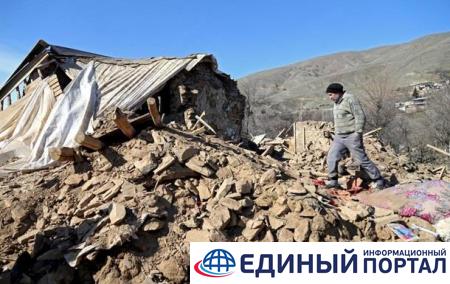 В Турции в результате землетрясения погибли восемь человек