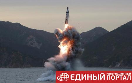 Северная Корея запустила три ракеты