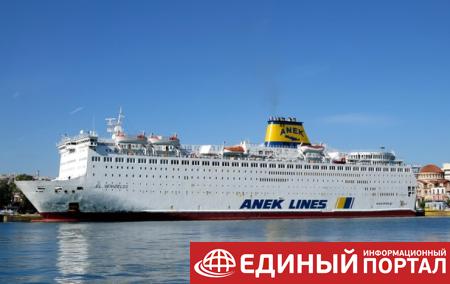 COVID-19: в Греции застряло судно с украинскими моряками