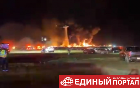 Пожар уничтожил сто авто в аэропорту Флориды
