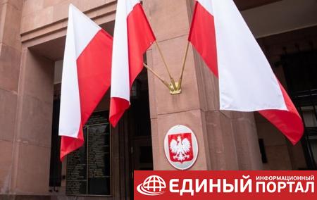 В Польше Дуде хотят продлить президентский срок, чтобы отложить выборы