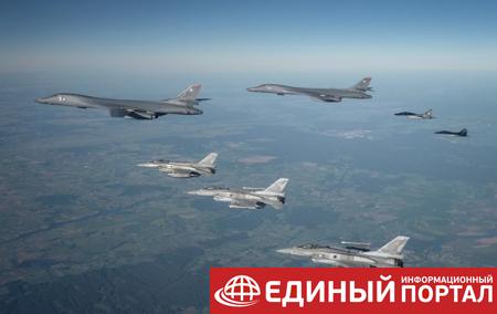 Бомбардировщики США над Черным морем впервые сопровождала авиация Украины
