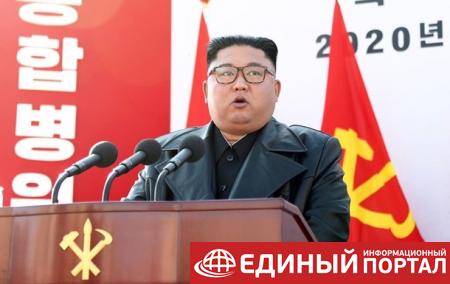 Ким Чен Ын впервые появился на публике после слухов о смерти