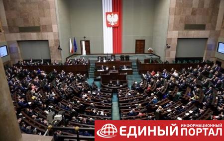 Парламент Польши утвердил закон о выборах президента по почте