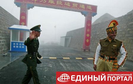 Пограничные войска Индии и Китая устроили драку