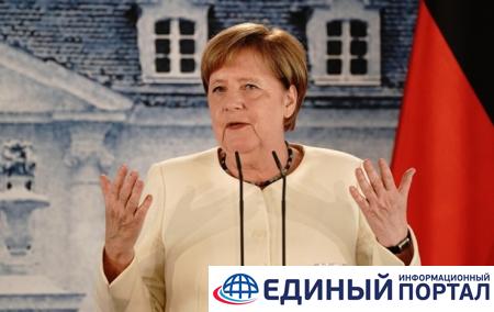 Меркель заверила, что соблюдает карантинные меры