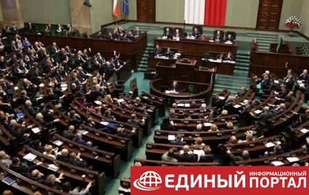 Сенат Польши принял закон о выборах президента по почте