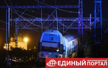 До 60 человек пострадали при столкновении двух поездов в Чехии