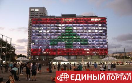 На мэрии Тэль-Авива появился флаг Ливана