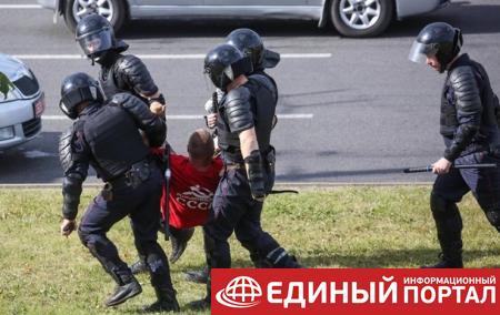 За сутки в Беларуси задержали 700 протестующих