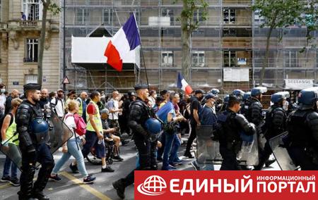 Протесты против COVID-пропусков во Франции: Сенат пошел на уступки