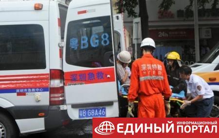 В Китае восемь человек погибли при столкновении грузовика и автобуса