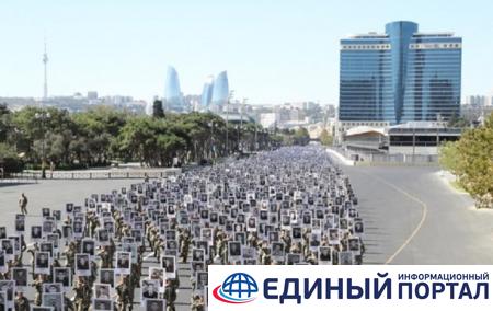 В Баку прошло шествие военных в честь шехидов