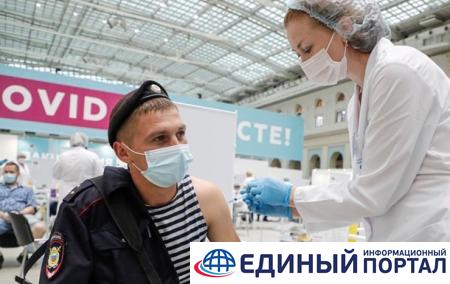 Россия разрешила одновременно вводить Спутник V и вакцину от гриппа