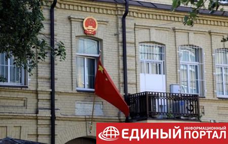 Дипломаты Литвы покинули Китай из-за конфликта вокруг посольства Тайваня