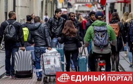 Италия полностью запретила въезд украинским туристам