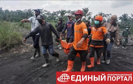 В Индонезии выросло число жертв извержения вулкана Семеру