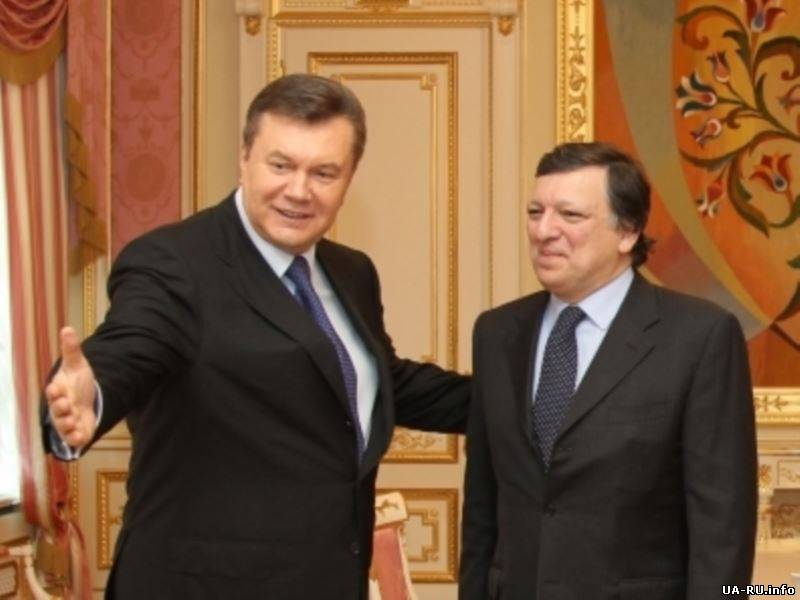 Баррозу предупредил Януковича о возможных санкциях Евросоюза