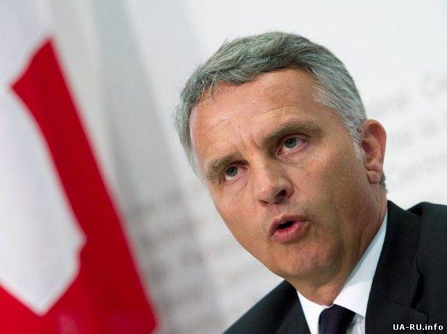 Глава МИД Швейцарии отправит своего представителя в Крым
