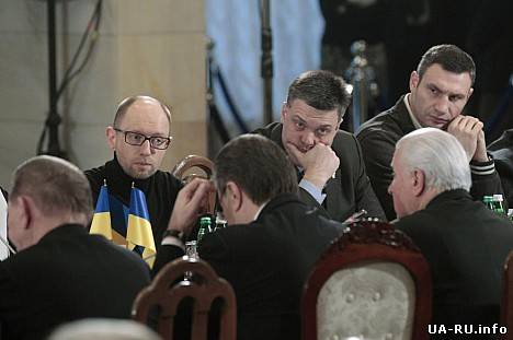 Оппозиция подписала "мировую" с Януковичем