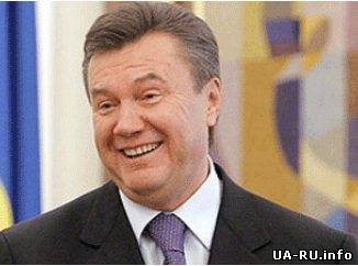 Янукович о российских войсках в Крыму: кто-то переодетый, где-то