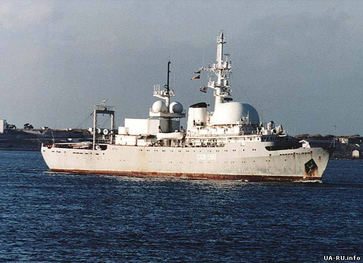 Российские корабли заблокировали бухту Балаклавы и главную базу ВМФ Украины в Севастополе