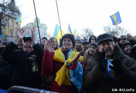 Во Львове участники Евромайдана объединились в Общественный сектор
