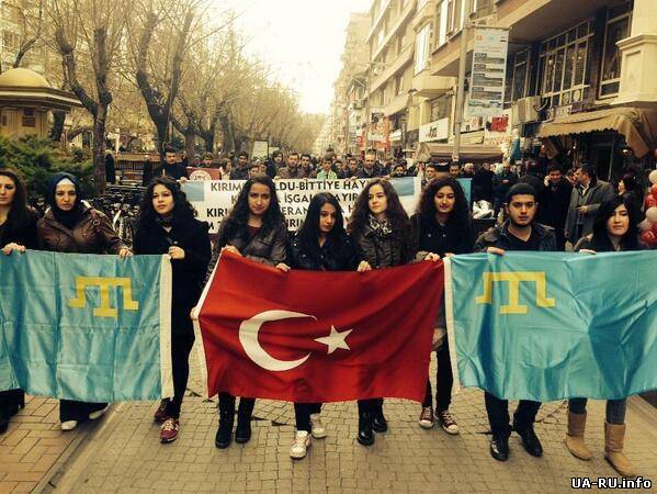Первые акции протеста против действий России прошли в Турции