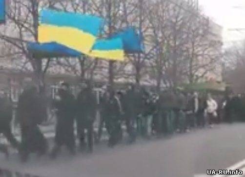 В Мариуполе Донецкой области "титушки" устроили стычки со сторонниками Майдана