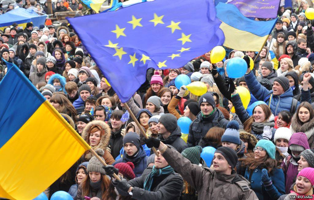 Евромайдан: 20 000 человек пришли на Народное вече