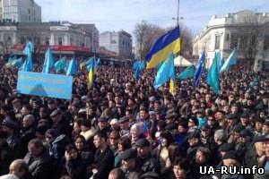 Меджлис срочно собирает митинг под крымским парламентом