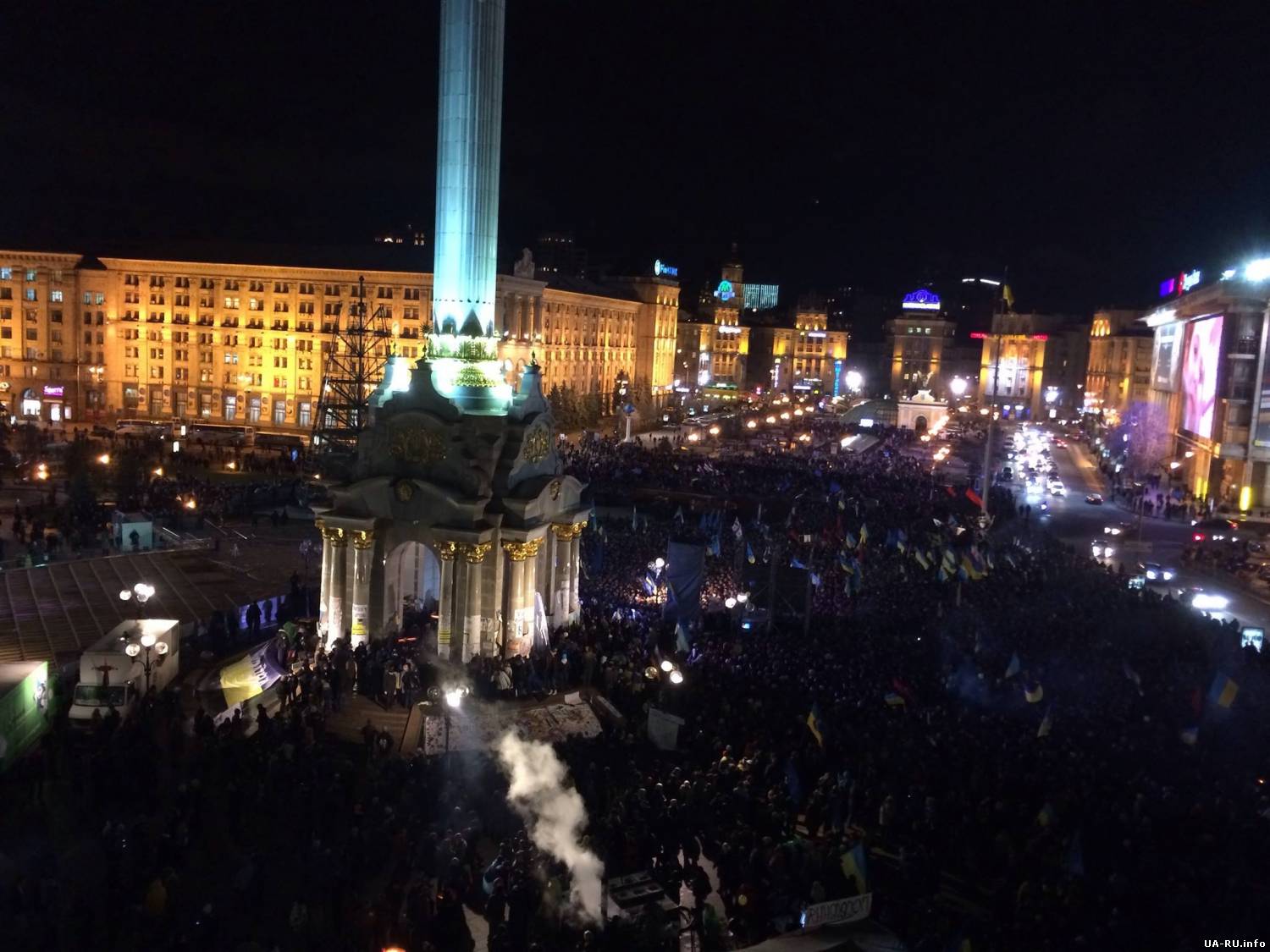 Активисты призвали украинцев приходить на Майдан с подарками
