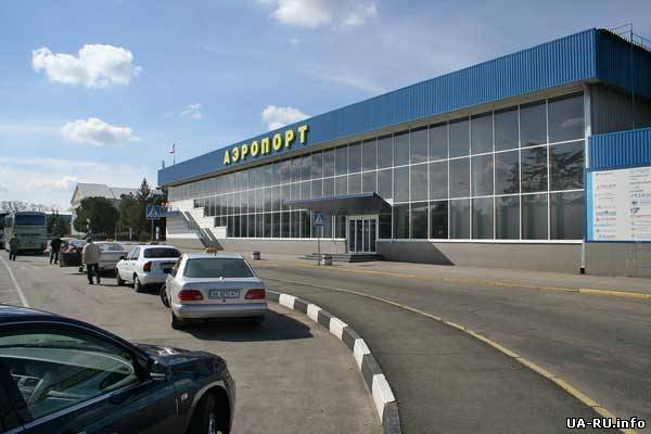 Аэропорт "Симферополь" не принимает самолеты