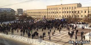 В Кировограде активисты блокировали ОГА, требуя отставки А.Николаенко