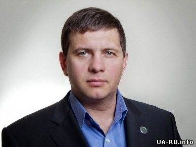 Посольство РФ в Киеве пикетируют с требованием прекратить агрессию по отношению к Украине