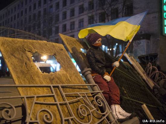 Для баррикад на Майдане уже привезли 17 грузовиков песка - комендант Евромайдана