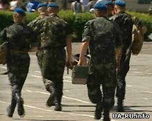 Украинцы сами идут в военкоматы, чтобы записывались в ряды военнообязанных