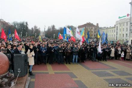 Жители Тернополя собрали на Евромайдан более 1 млн грн