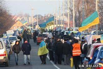 Акция под Межигорьем завершилась, Янукович не выехал