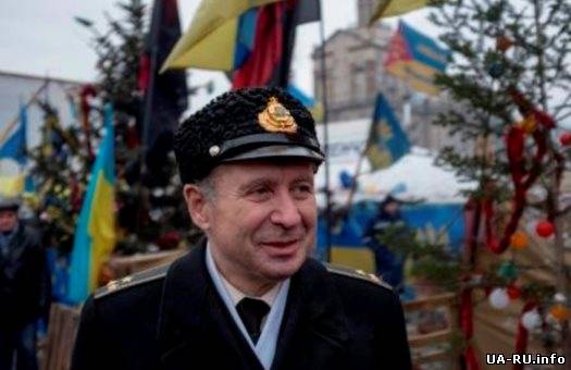 Главе Союза офицеров сожгли автомобиль за поддержку Евромайдана