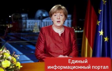 Меркель требует "жесткого ответа" на нападения в Кельне
