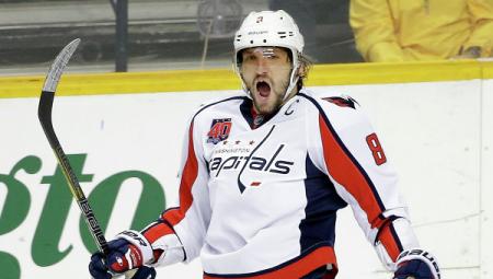 Александр Овечкин признан первой звездой по итогам дня в НХЛ