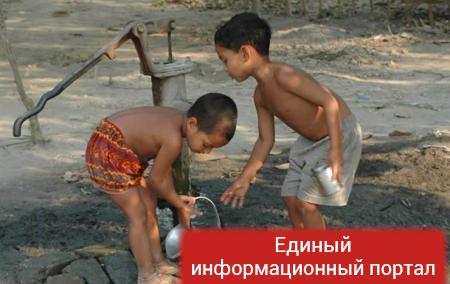 HRW: 20 миллионов жителей Бангладеш пьют отравленную мышьяком воду