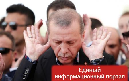 В Турции задержали военного советника Эрдогана