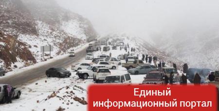 Саудовскую Аравию засыпало снегом