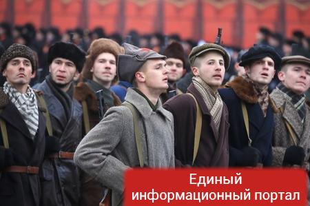 В Москве прошел марш в честь парада 1941 года